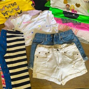 Girls clothes!! Lot of 6 T-shirts, 3 capri leggings and 2 jean shorts